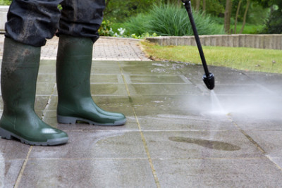 How to Find the Best Residential Pressure Washing Company