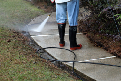 The Benefits of Hiring a Professional Rochester Hills Pressure Washing Company