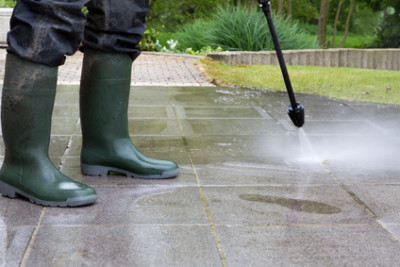 A Few Handy Tips on How to Keep Your Pavers Looking New